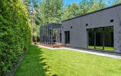 Adding a Pergola to a Deck: How to Enhance Style, Shade & Functionality