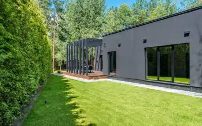 Adding a Pergola to a Deck: How to Enhance Style, Shade & Functionality